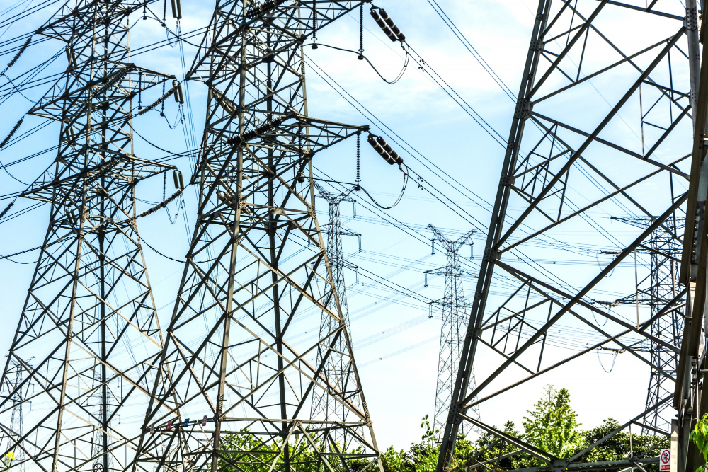 Proyectos públicos y privados de infraestructura energética